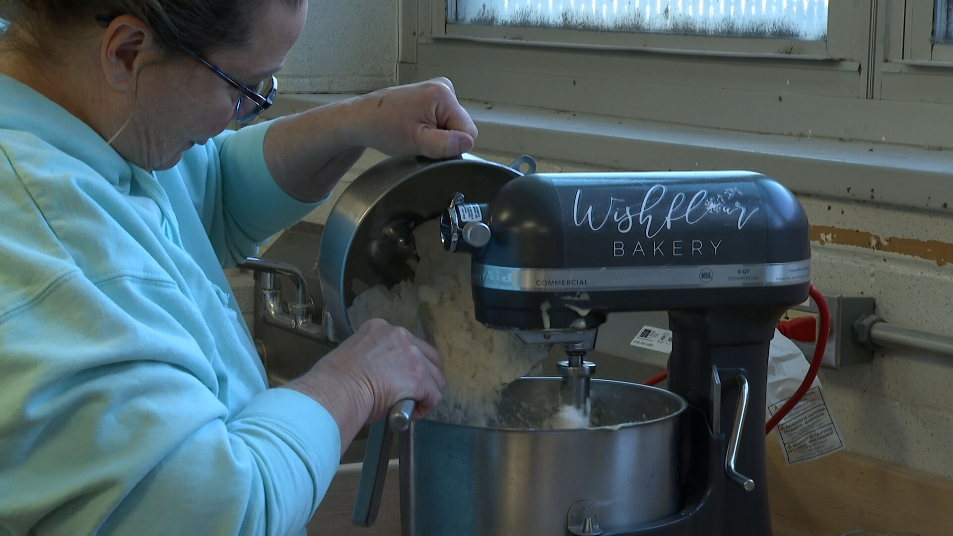 Marcery Mertins bakes at CoMo Cooks